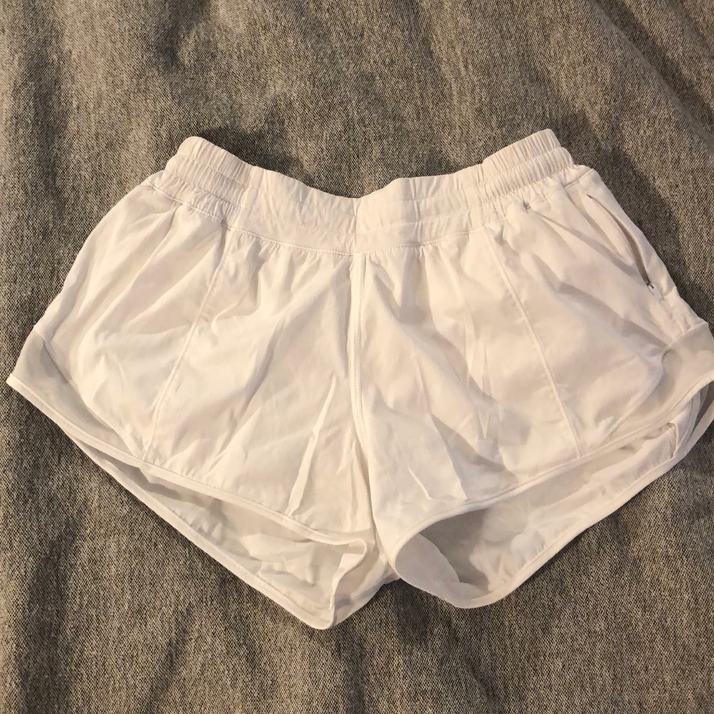 Lululemon Hottie Hot Shorts - Size 4
